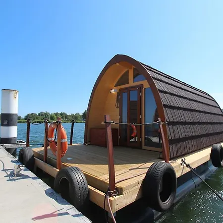 Hausbooturlaub In Gager Auf Rugen Botel Goehren (Ruegen)